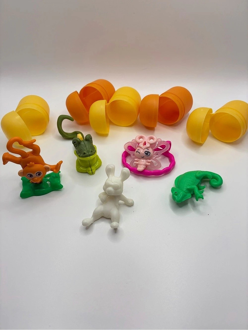 Kinder Assorted Animal Toy Figures & Rings